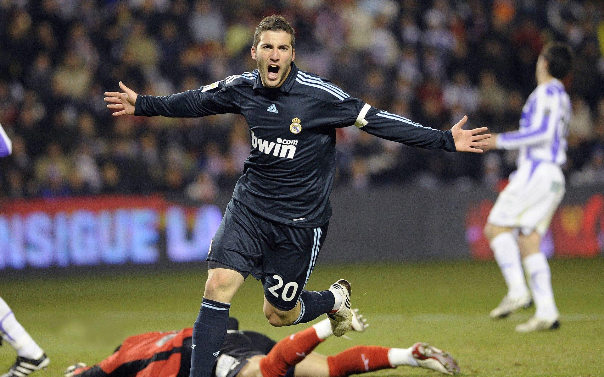 马卡,皇马平均年龄仅25岁,创本世纪最年轻纪录,青春风暴正重塑豪门格局